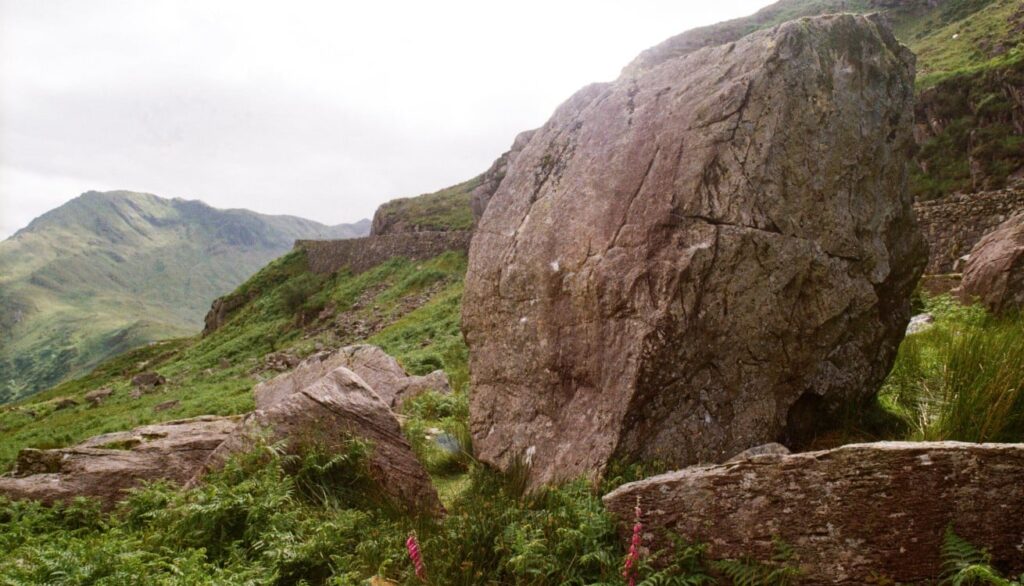 Eckenstein boulder sputnik climbing