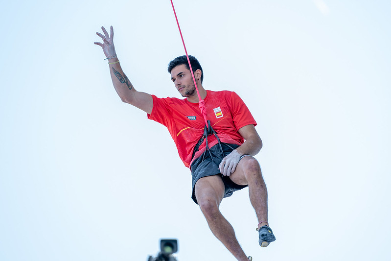 Alberto Ginés Sputnik Climbing