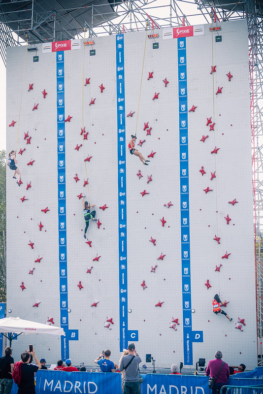 Four speed sputnik climbing