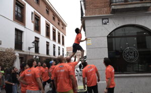 Sputnik Climbing. Urban Climbing