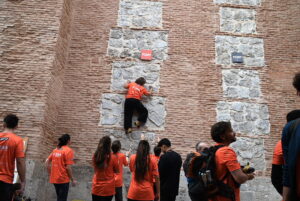 Sputnik Climbing. Urban Climbing