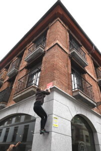 Sputnik Climbing. Urban Climbing