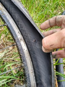Rueda pinchada bici